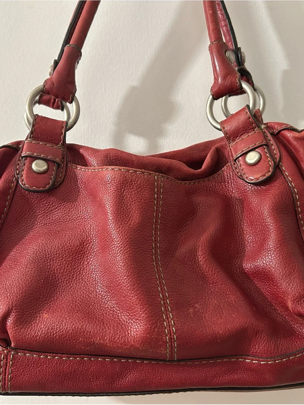 Fossil Red Leather Shoulder Bag with Front Zip Pocket Fossil Red Pebbled Leather - Picture 2 of 6